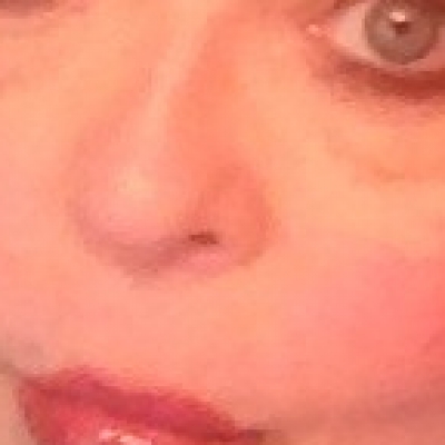 Robbyn Wells - BeautyCounter Consultant