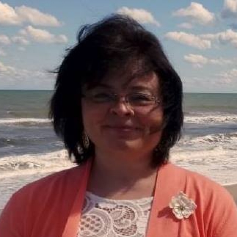 Christy Lopez - doTERRA Wellness Advocate