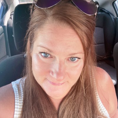 Lynda Foote - Farmasi Beauty Influencer