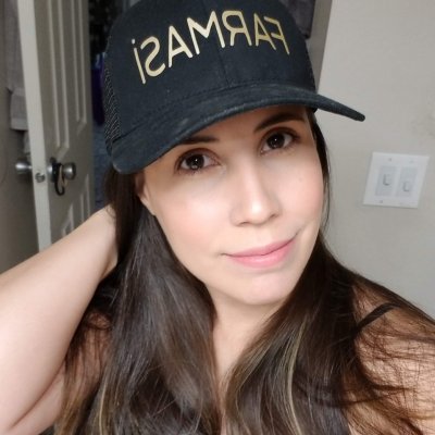 Tay Rodriguez - Farmasi Beauty Influencer