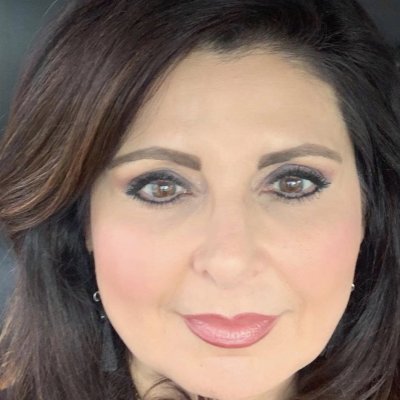 Zena Fields - Maskcara Beauty Artist