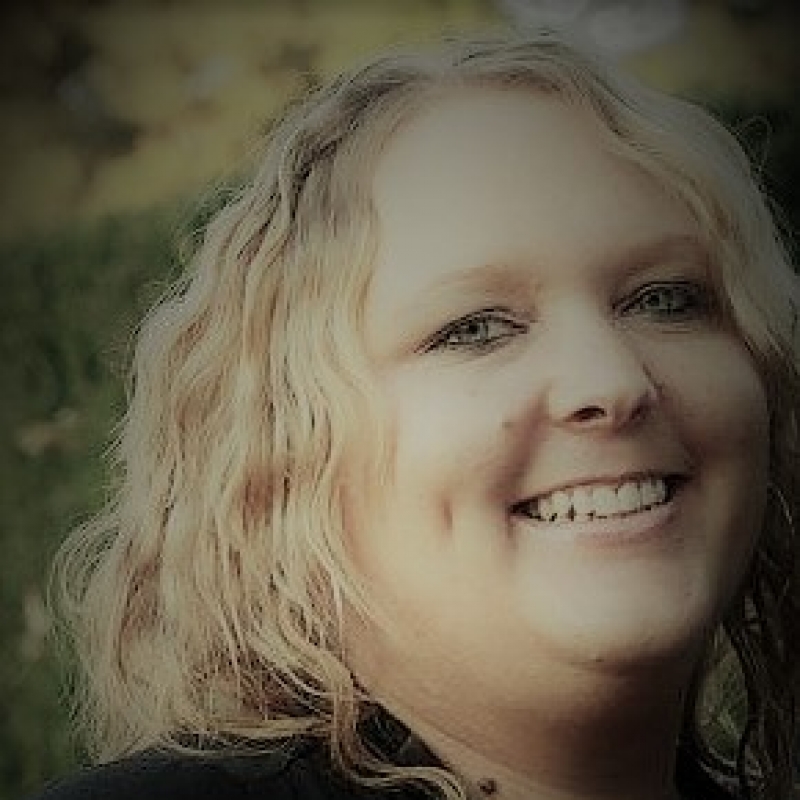 Nikki Davis - MojiLife Independent Distributor