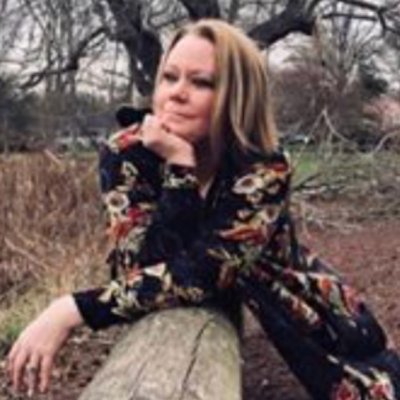 Jenn Carey - Paparazzi Accessories Consultant