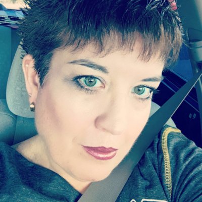 Leslie Johnson - Pink Zebra Independent Consultant