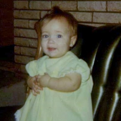 Michelle White - Younique Presenter