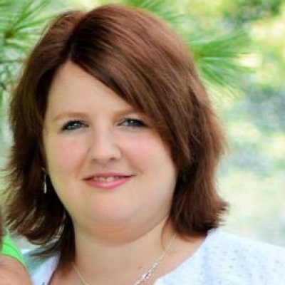 Tabitha Bleiler - Younique Presenter