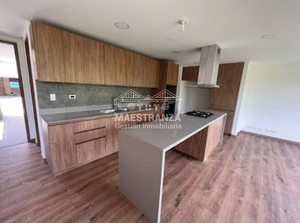 Casa En Venta - El Retiro, Retiro