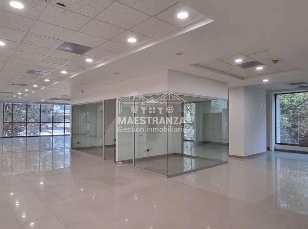 Oficina En Venta - Milla De Oro, Medellín