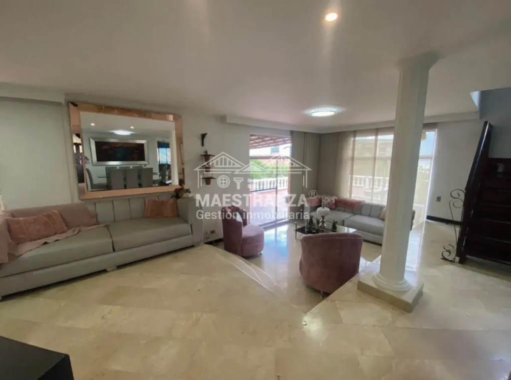 Casa En Venta - Las Palmas, Medellín