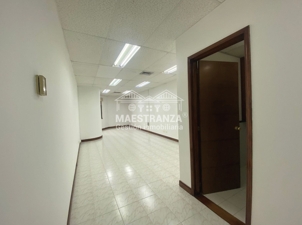 Oficina En Arriendo - Milla De Oro, Medellín