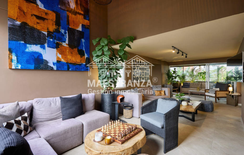 Apartamento En Venta - El Tesoro, Medellín
