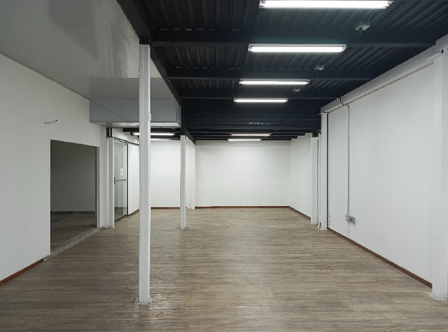 Local En Arriendo - La Esmeralda, Itagüí