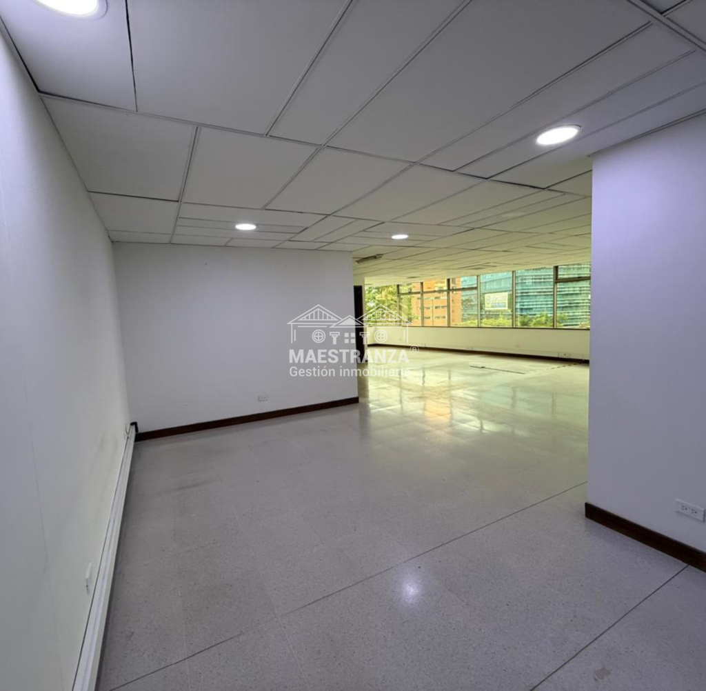 Oficina En Arriendo - El Poblado, Medellín