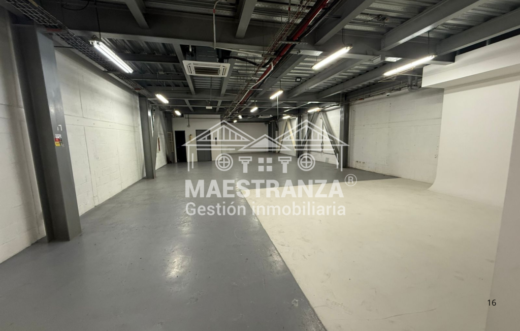 Edificio En Arriendo - Conquistadores, Medellín