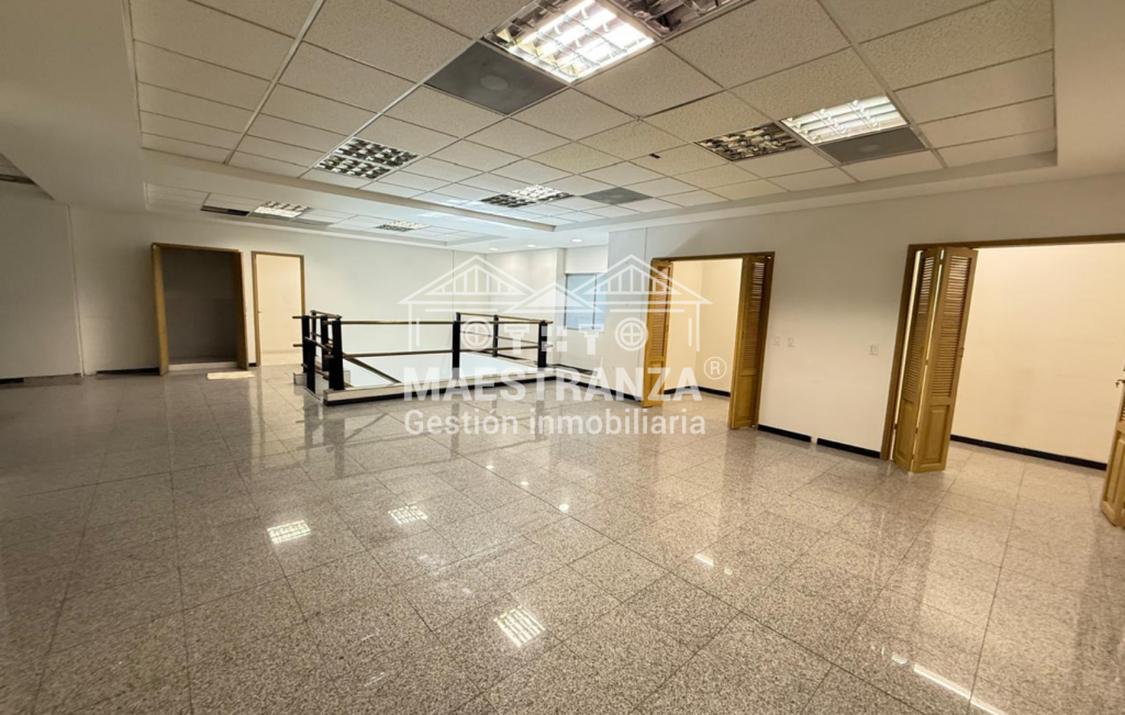 Local En Arriendo - El Campestre, Medellín