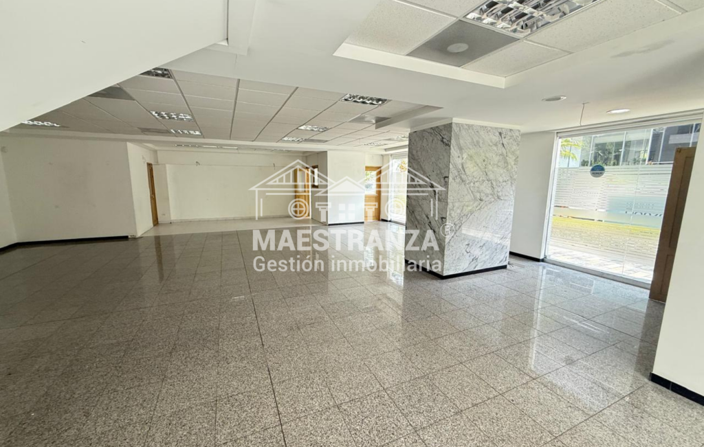 Local En Arriendo - El Campestre, Medellín