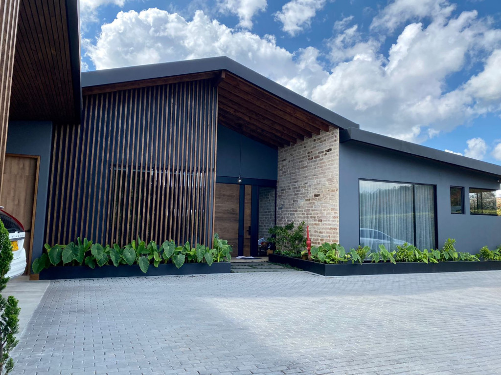 Casa En Venta - Llanogrande, Rionegro