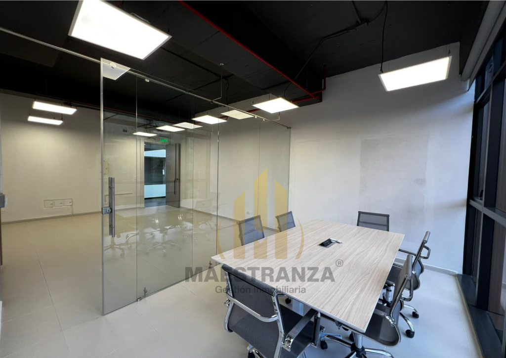 Oficina En Arriendo - Las Palmas, Medellín