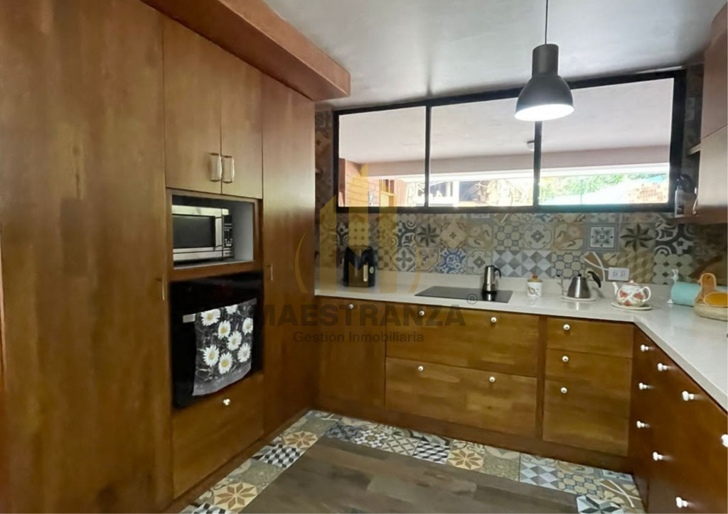 Casa En Arriendo - El Poblado, Medellín