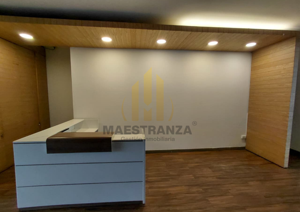 Oficina En Arriendo - La Esmeralda, Itagüí