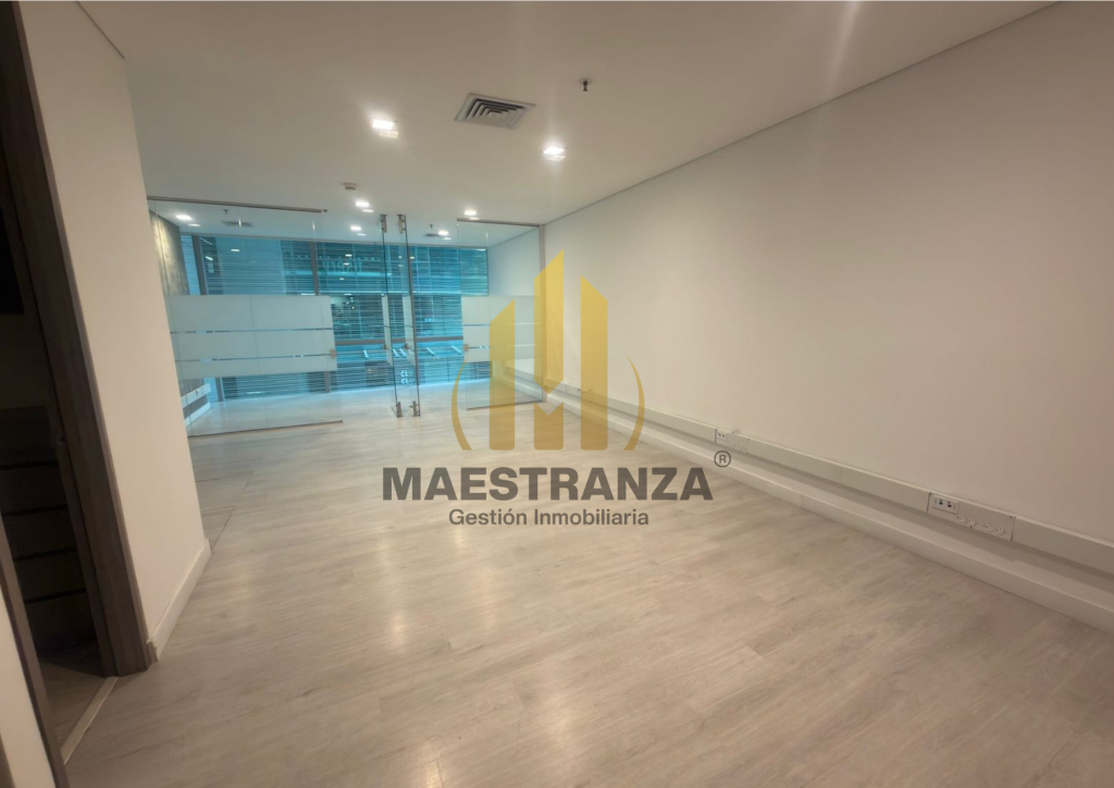 Oficina En Arriendo - Milla De Oro, Medellín