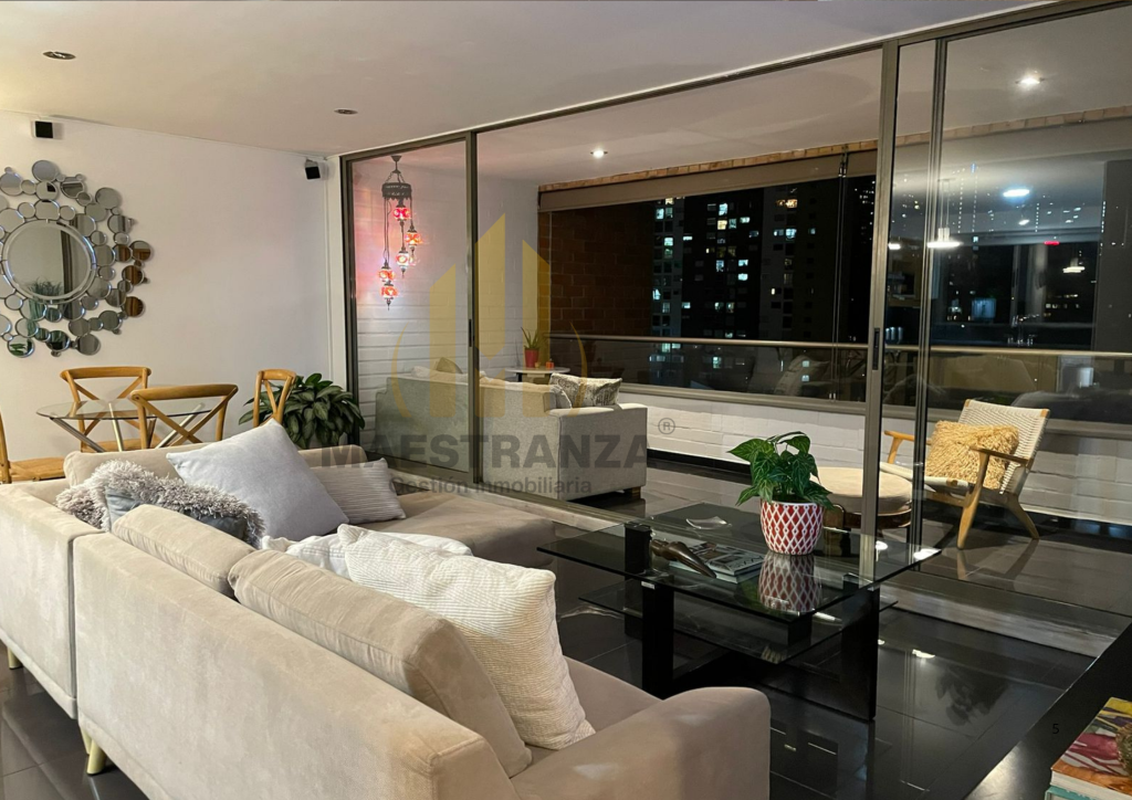Apartamento En Arriendo - El Poblado, Medellín