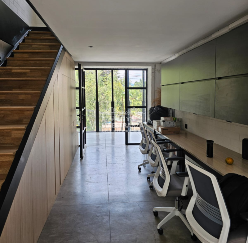 Oficina En Venta - Loma El Tesoro, Medellín