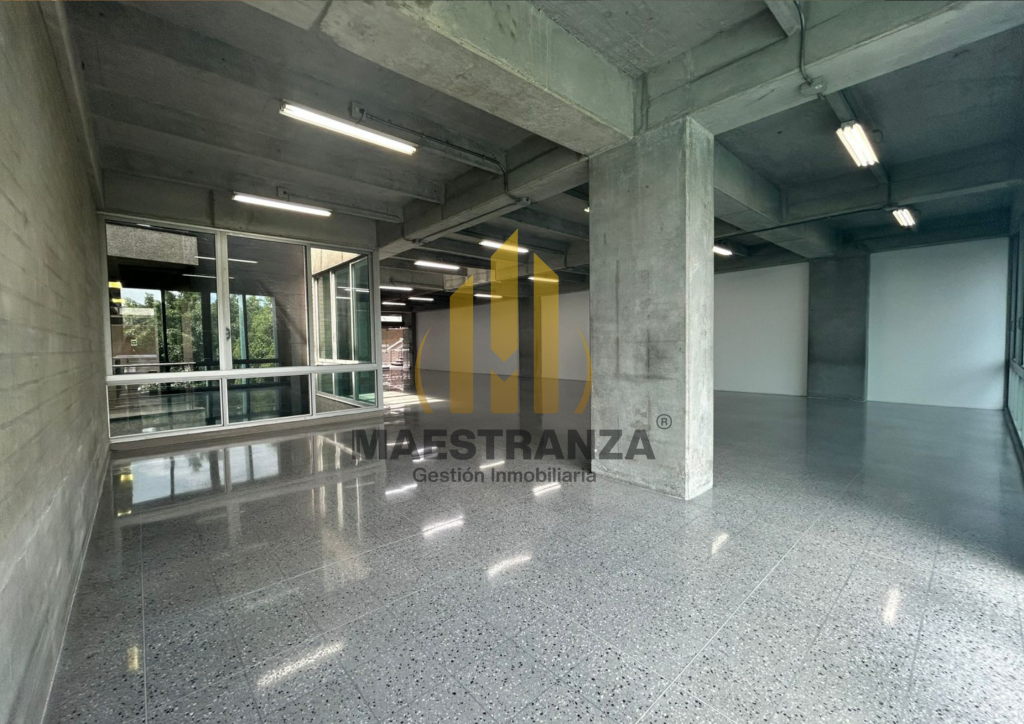Oficina En Arriendo - Guayabal, Medellín