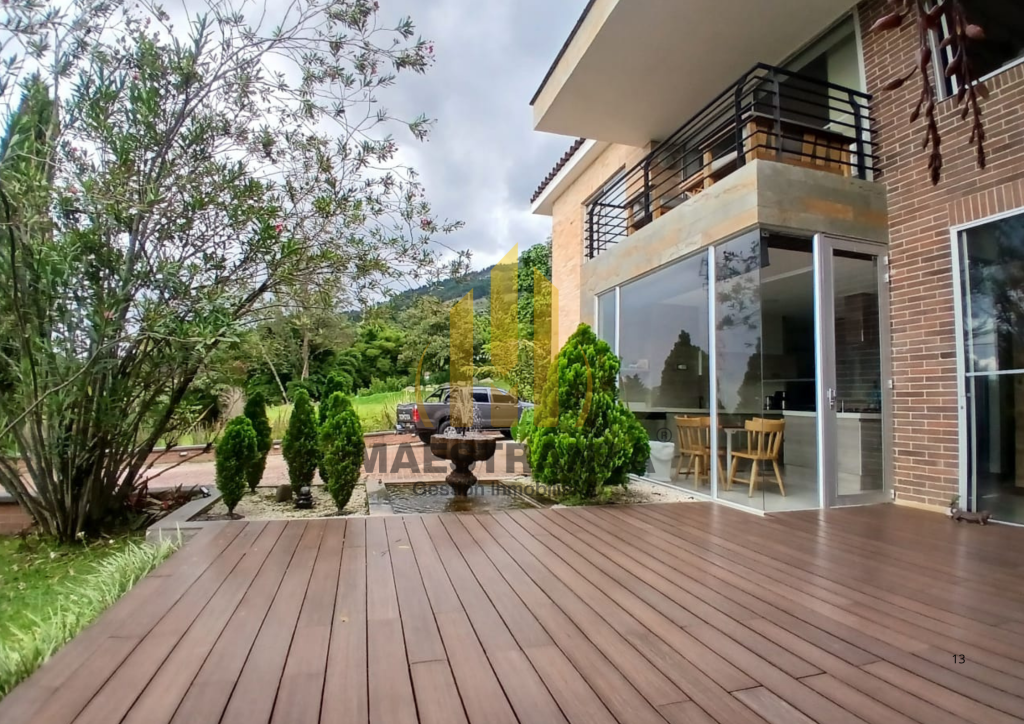 Casa En Arriendo - Loma Del Tesoro, Medellín