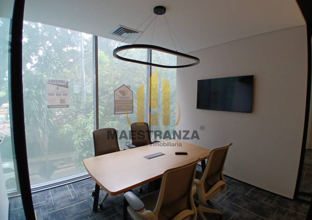 Oficina En Arriendo - Velodromo, Medellín