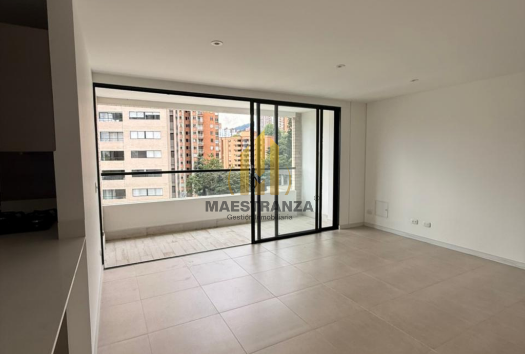 Apartamento En Venta - Loma Del Tesoro, Medellín