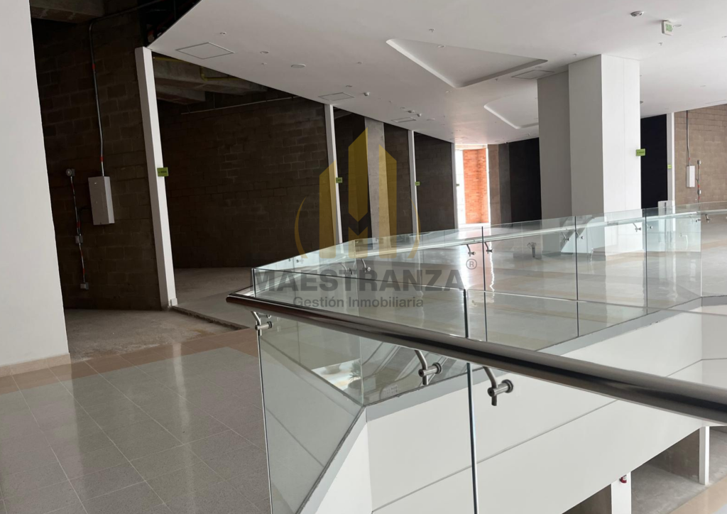 Local En Arriendo - Laureles Unicentro, Medellín