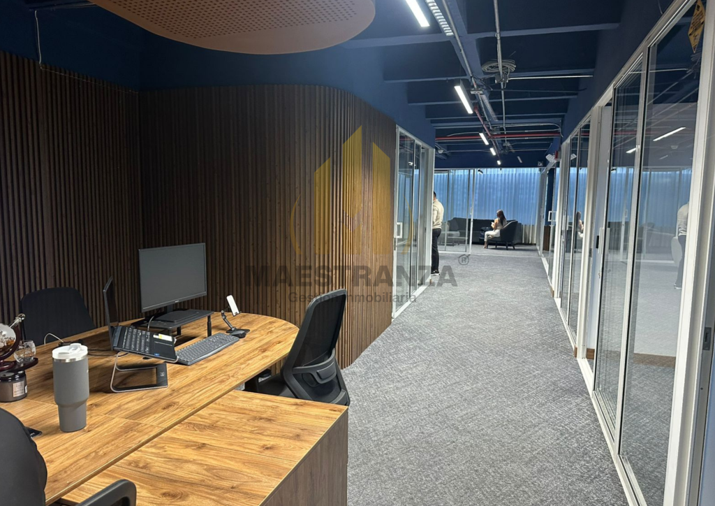 Oficina En Arriendo - Las Palmas, Medellín