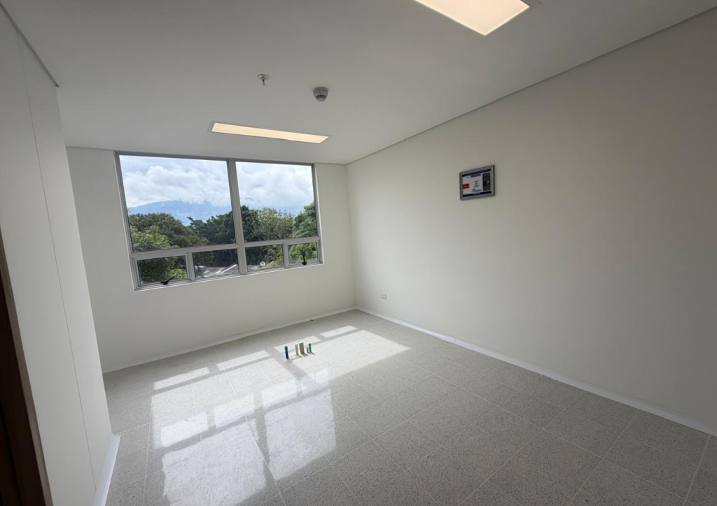 Consultorio En Arriendo - Laureles Unicentro, Medellín