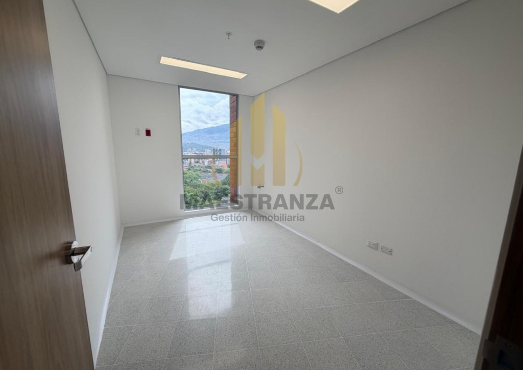Consultorio En Arriendo - Laureles Unicentro, Medellín