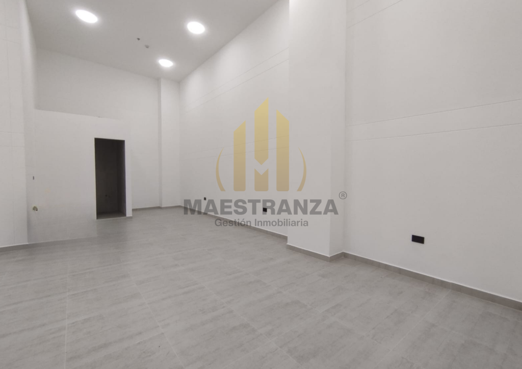 Local En Arriendo - Candelaria, Medellín