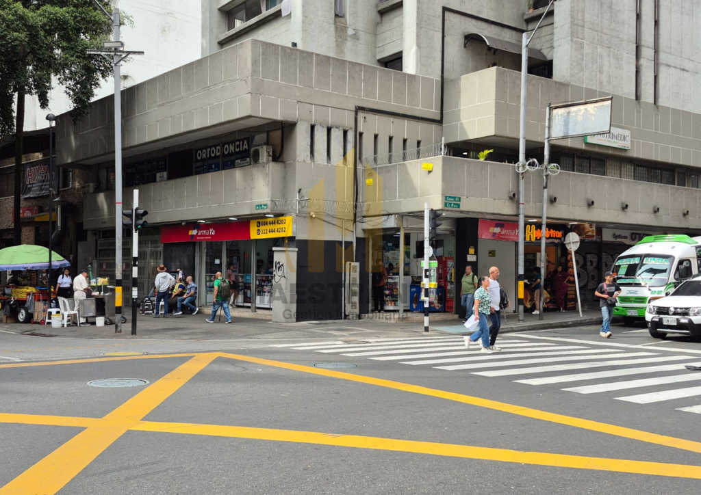 Local En Venta - La Playa, Medellín