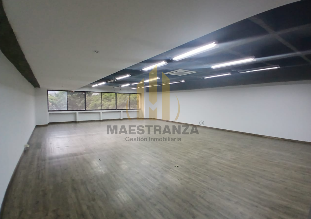 Oficina En Arriendo - La Esmeralda, Itagüí