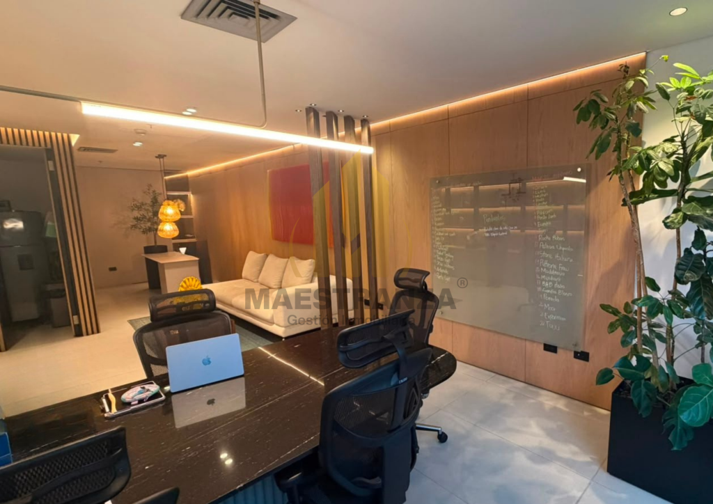 Oficina En Venta - Las Palmas, Medellín