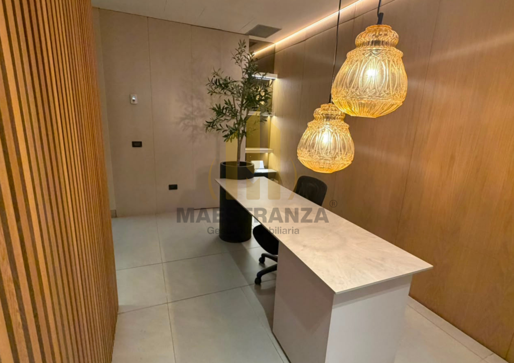 Oficina En Venta - Las Palmas, Medellín