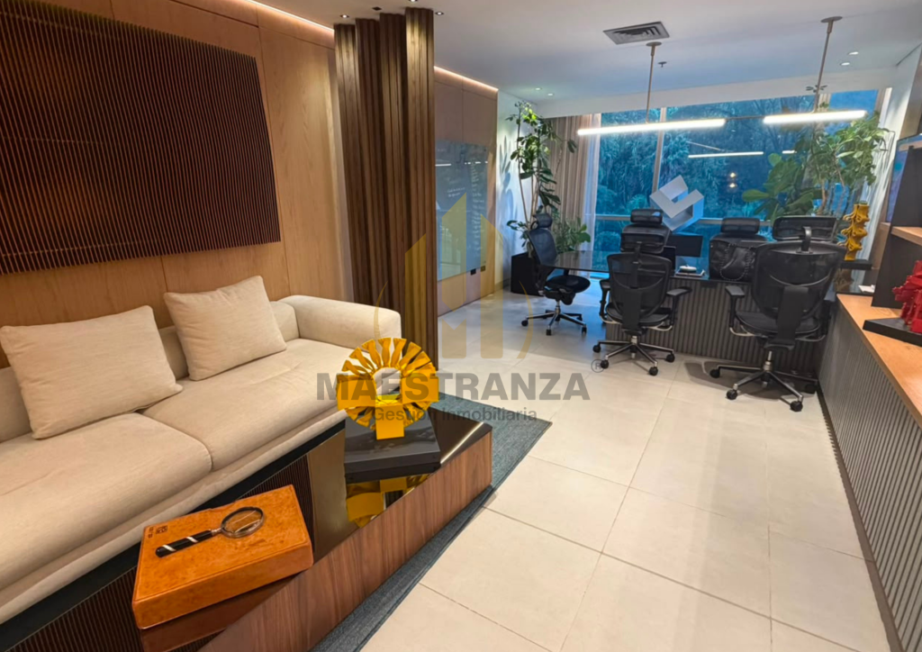 Oficina En Venta - Las Palmas, Medellín