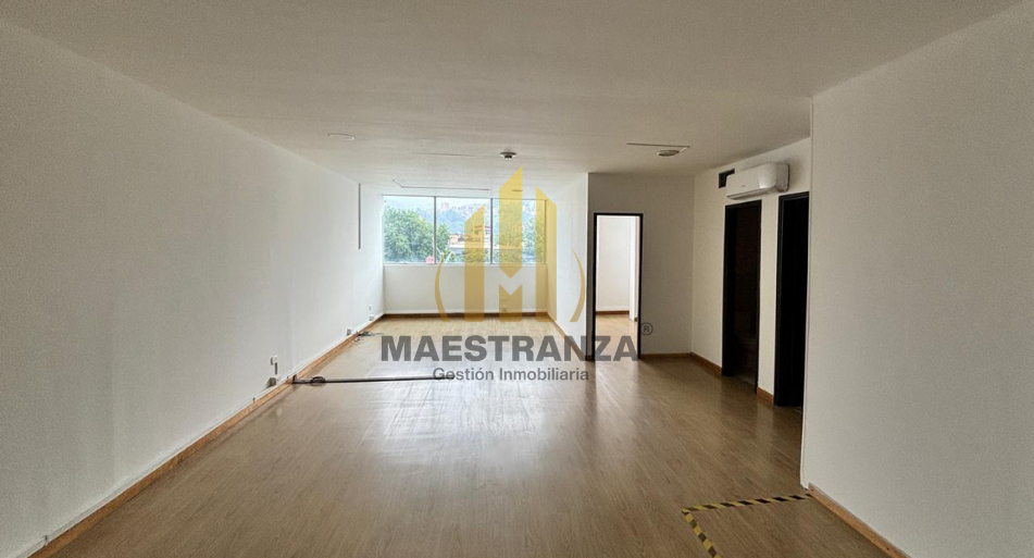 Oficina En Arriendo/Venta - Guayabal, Medellín