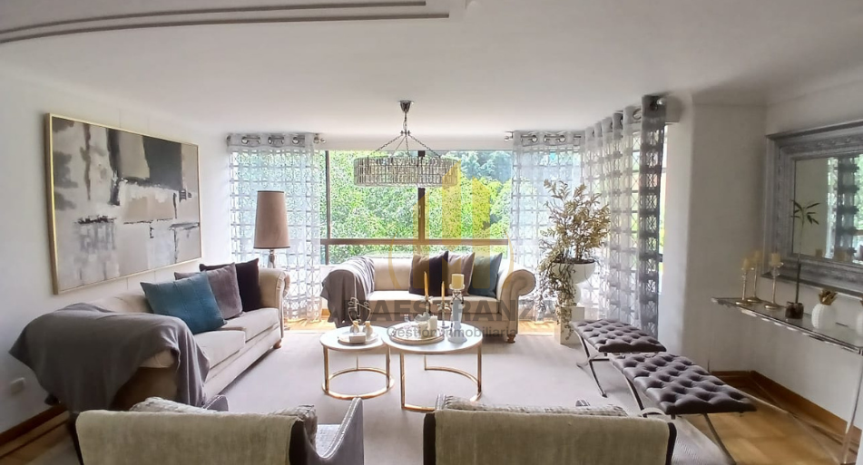 Apartamento En Venta - Loma Del Tesoro, Medellín