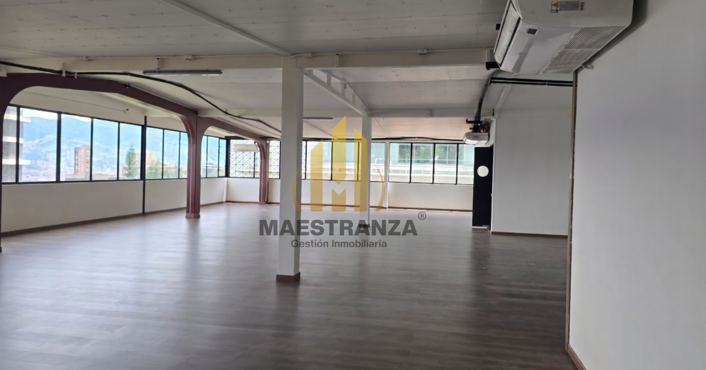 Oficina En Arriendo - El Poblado, Medellín