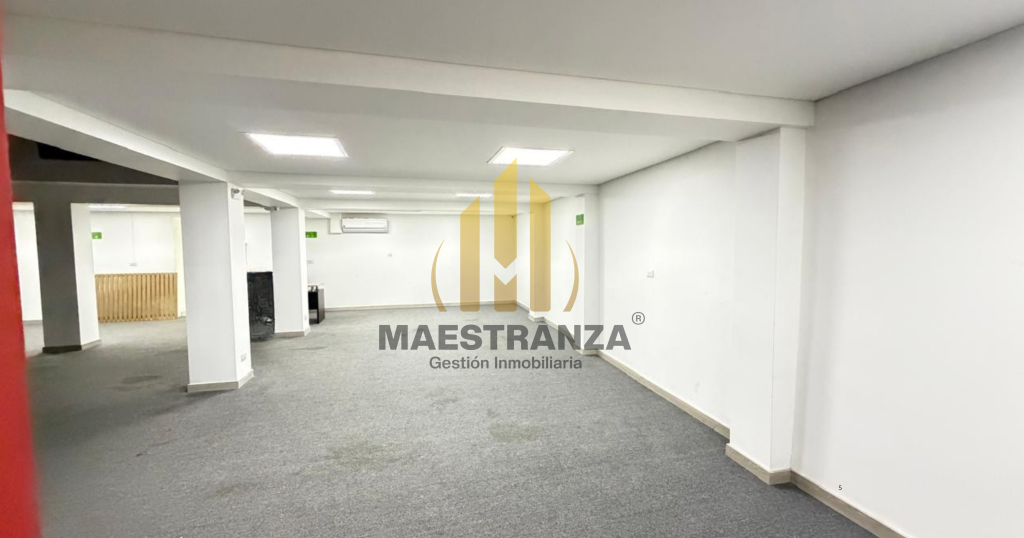 Casas Con Local En Arriendo - Laurales, Medellín