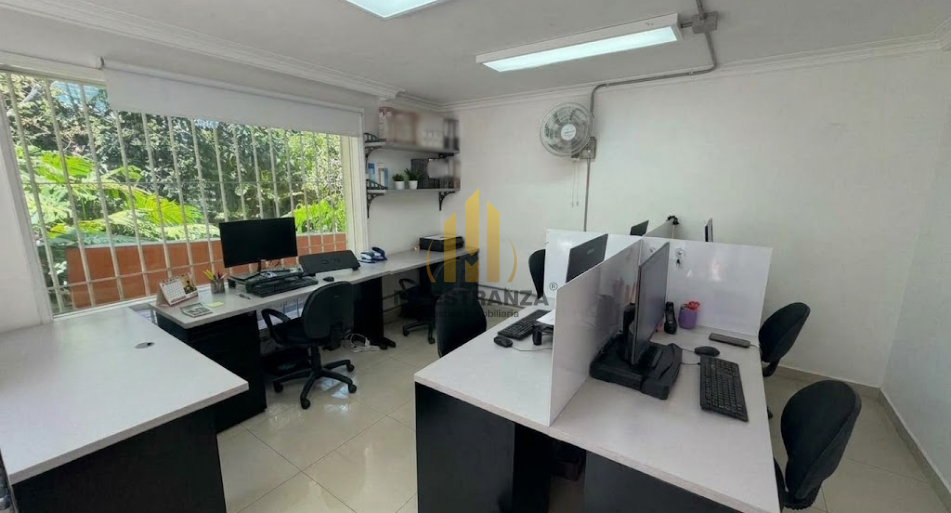 Casas Con Local En Arriendo - El Poblado, Medellín