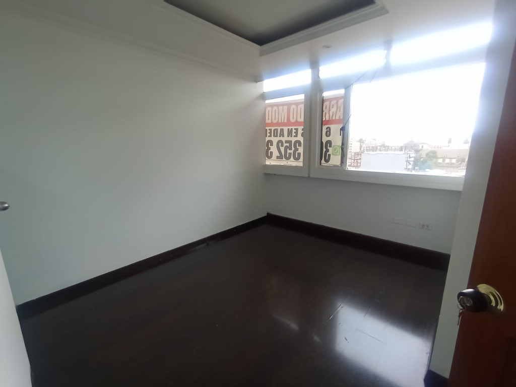 Imagen de OFICINA