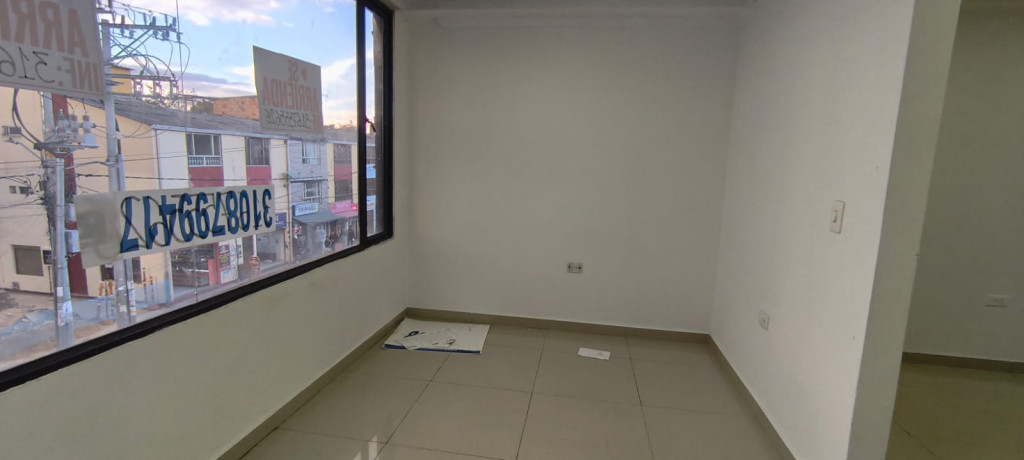 Imagen de LOCAL