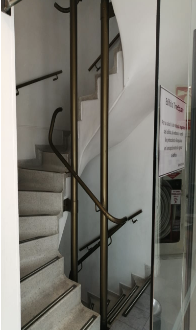 Arriendo/venta Oficina Antiguo Country imagen 18