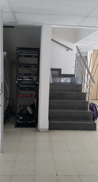 Arriendo/venta Oficina Antiguo Country imagen 19